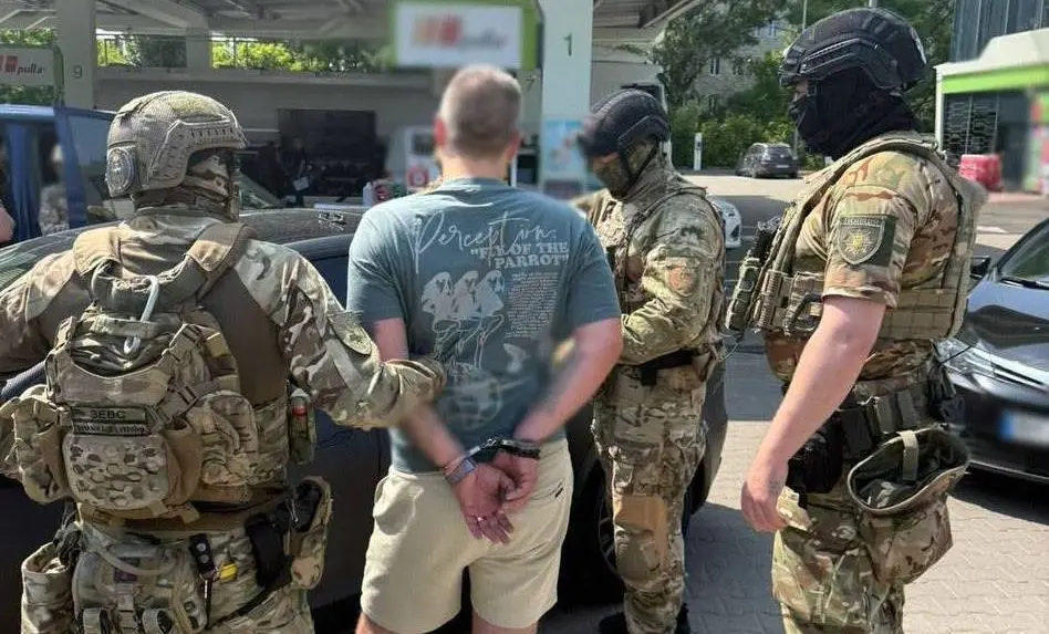 13 тисяч євро за втечу з України: у Києві судитимуть ділків, які переправляли ухилянтів через ліс у Словаччину