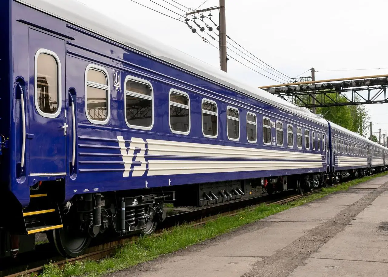 Харківські діти їздитимуть в Карпати у нових вагонах – «УЗ» показала фото