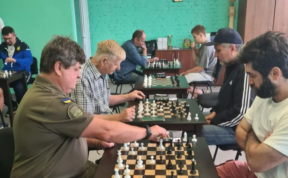 Військові та ветерани російсько-української війни провели шаховий турнір на Бучанщині