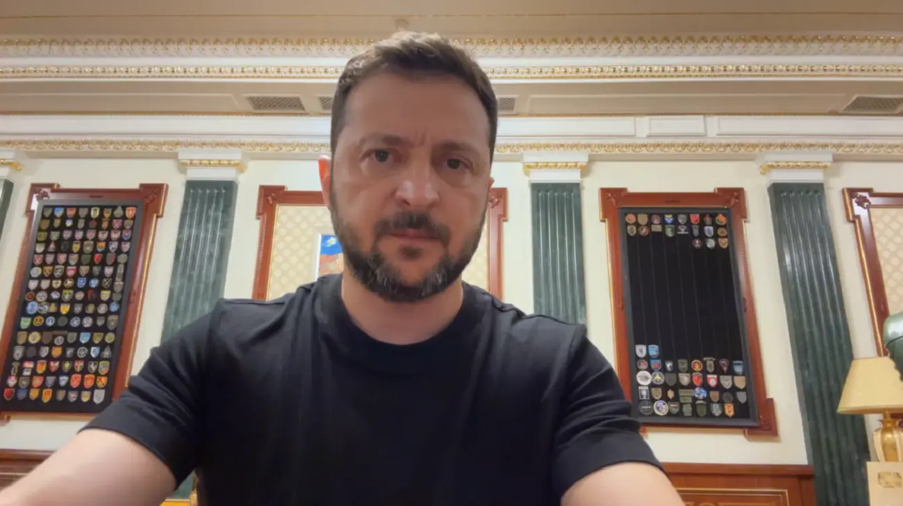 Зеленський у зверненні торкнувся скандальної теми НАБУ і САП, але не згадав про протести