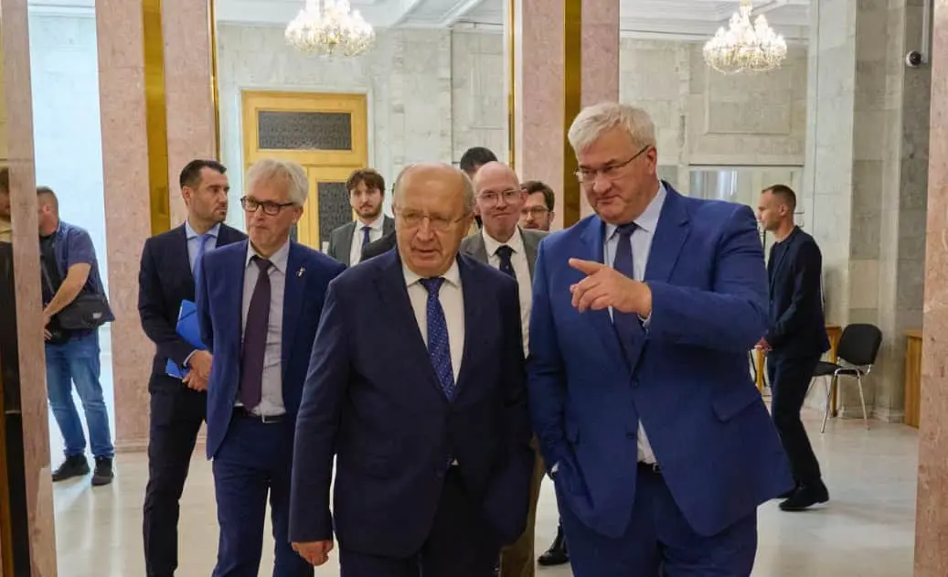 Сибіга розповів про зустріч з єврокомісаром з оборони у Києві