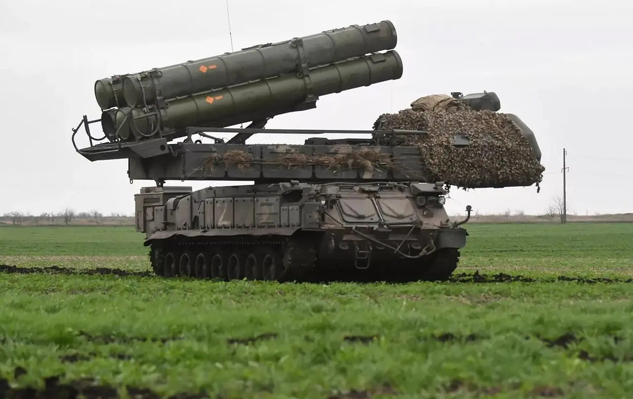 Українські воїни ефектно спалили російський "Бук-М3" з боєкомплектом (відео)