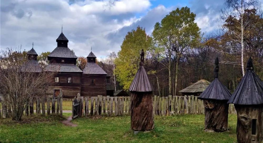 Вирішальне судове засідання за землю біля музею в Пирогові: громада закликає підтримати прокурорів