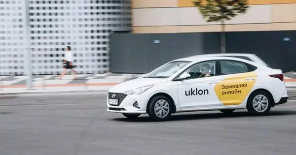 Тернополянка вдарила таксиста Uklon за відмову везти сімох людей