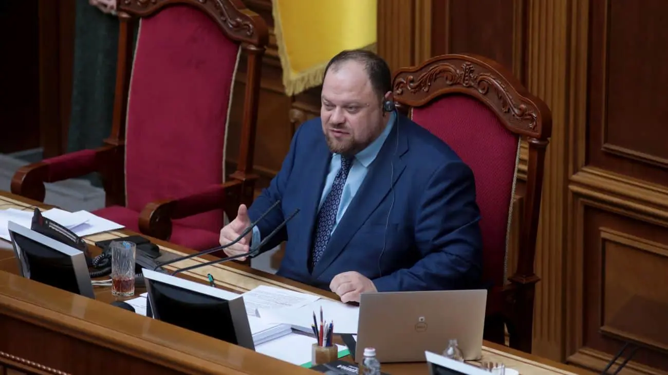 У Раді обговорюють можливість дозволити чоловікам 18-25 років виїзд за кордон – Стефанчук