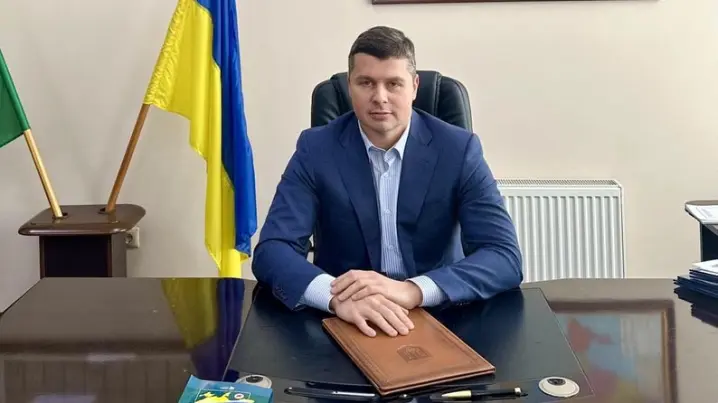 У керівника Чернівецької митниці провели обшуки в робочому кабінеті та квартирі