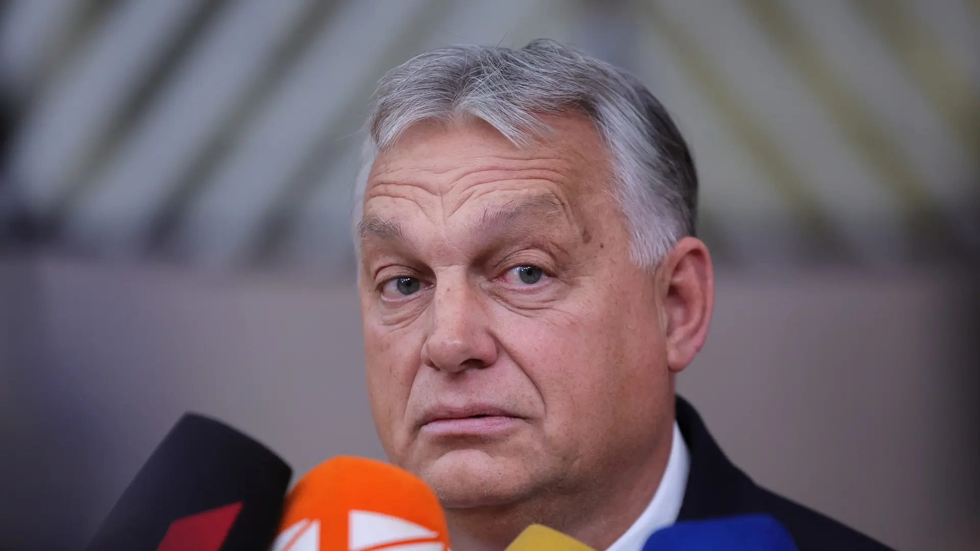 На Закарпатье подожгли церковь и оставили оскорбление о венграх, Орбан среагировал
