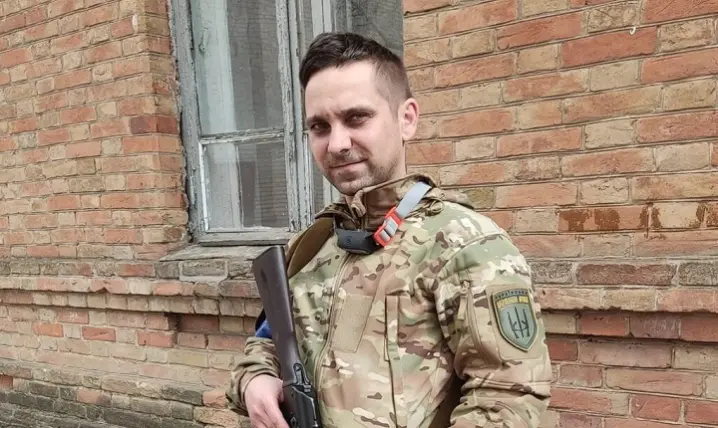 Сирський розпорядився перевірити порушення під час мобілізації волонтера Романа Замрія Чернівецьким ТЦК