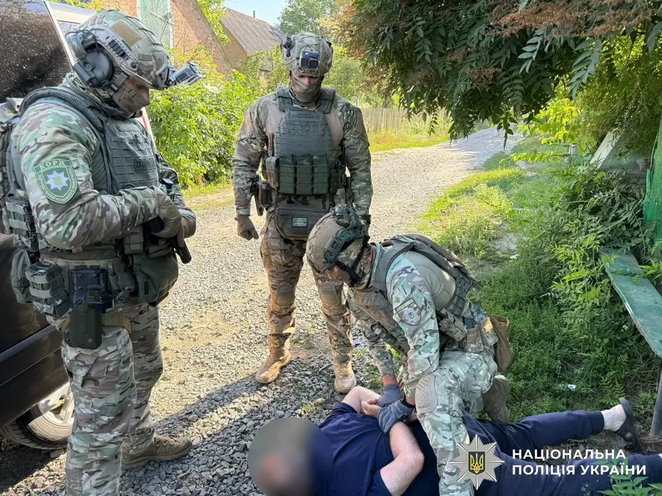 На Вінниччині правоохоронці затримали продавця амфетаміну: відео