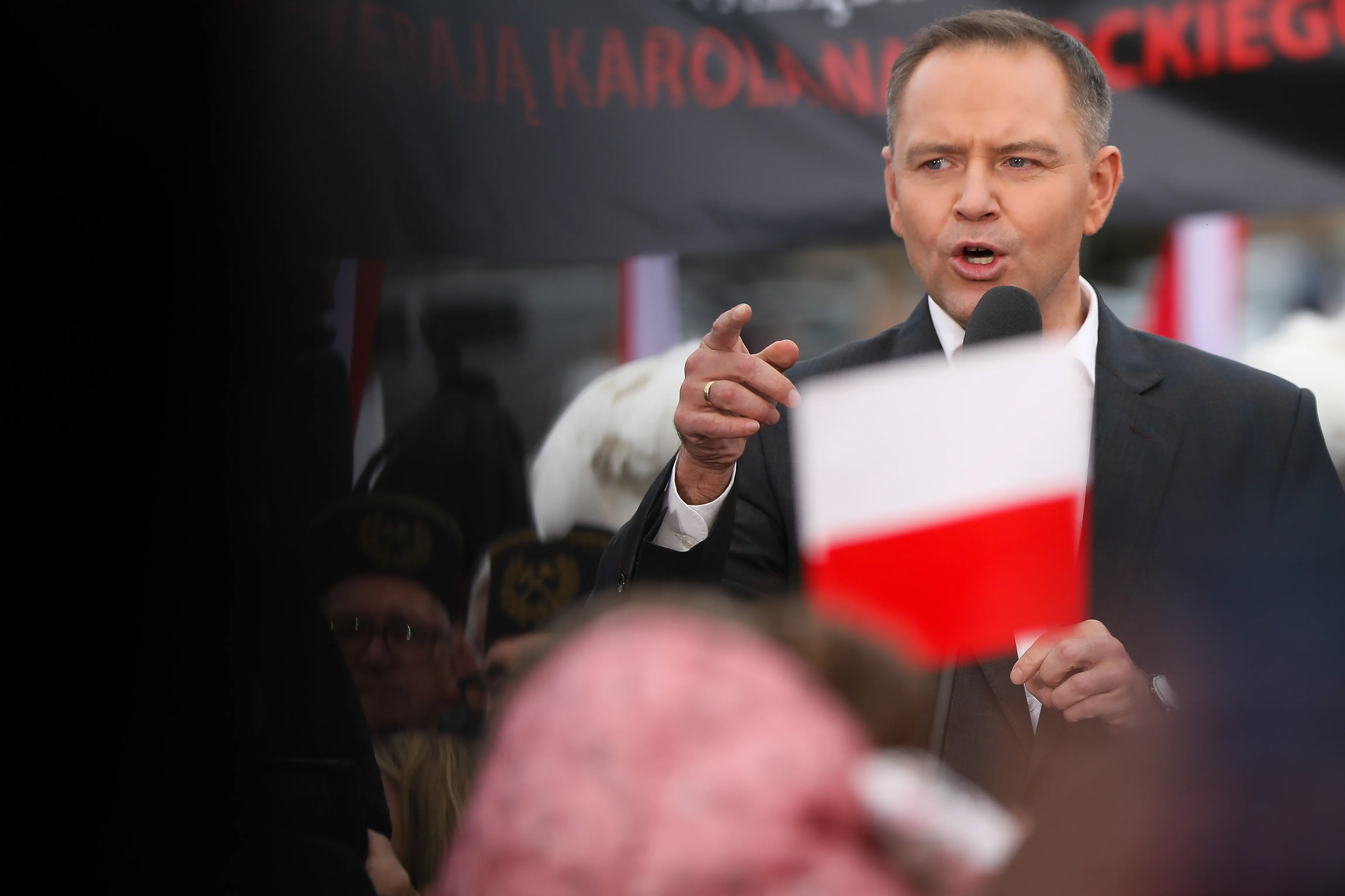 Щоб країни примирилися по-справжньому: Навроцький закликав Зеленського масштабувати ексгумацію тіл жертв Волинської трагедії 