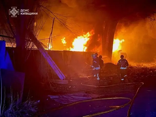 Росіяни пошкодили інфраструктурний об’єкт на Київщині: що відомо