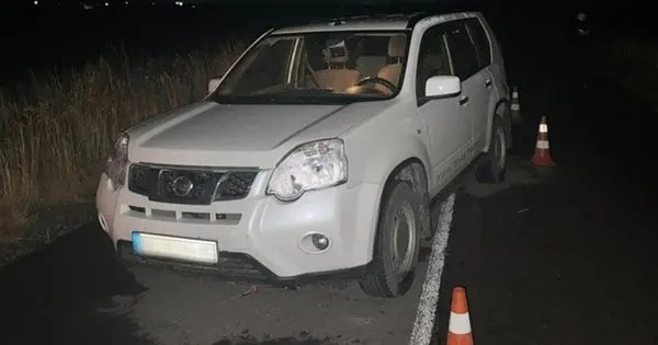 На Львівщині водій кросовера на смерть переїхав пенсіонерку, яка лежала на дорозі