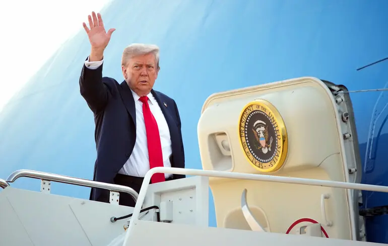 Трамп та Зеленський провели тривалу розмову за участю європейських