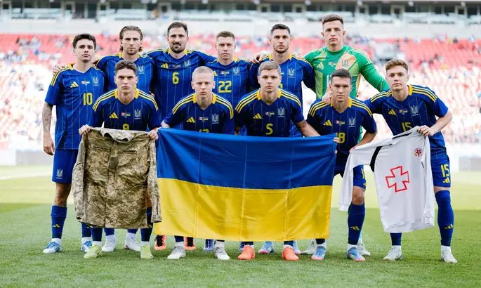 Напоминание о ситуации в стране. Украина перед матчем с Канадой сделала необычное фото перед матчем с Канадой