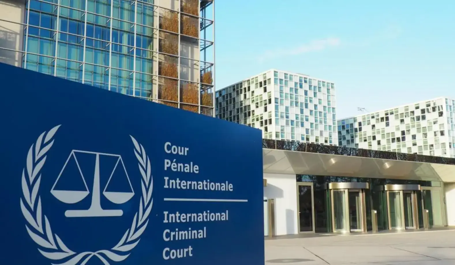 Правозахисники просять МКС взятися за голову Центробанку РФ 