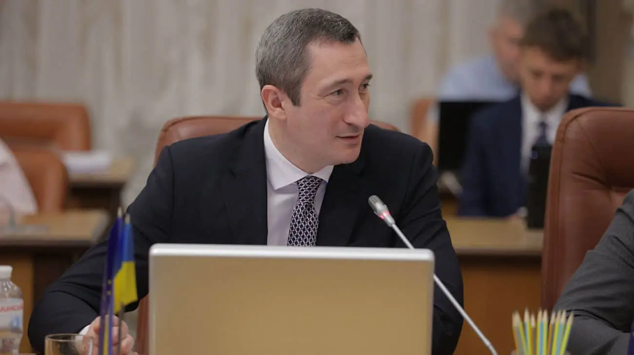 Чернишов попросив перенести обрання запобіжного, бо зайнятий. Засідання суду відклали 