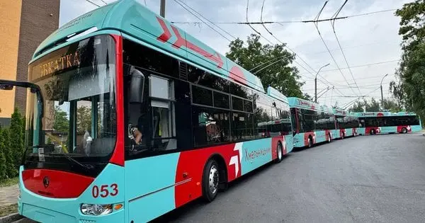 У Хмельницькому відновлять рух транспорту під час тривоги