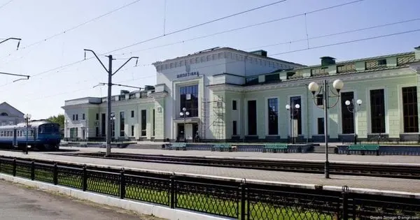 Псевдомінувальник залізничного вокзалу у Шепетівці отримав 2,5 роки тюрми