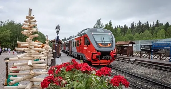 Хакери ГУР паралізували роботу сервісів митниці, залізниці та податкової в РФ
