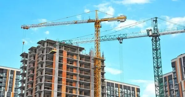 Стійкі та гнучкі: які багатоповерхівки найбільш безпечні під час російських обстрілів