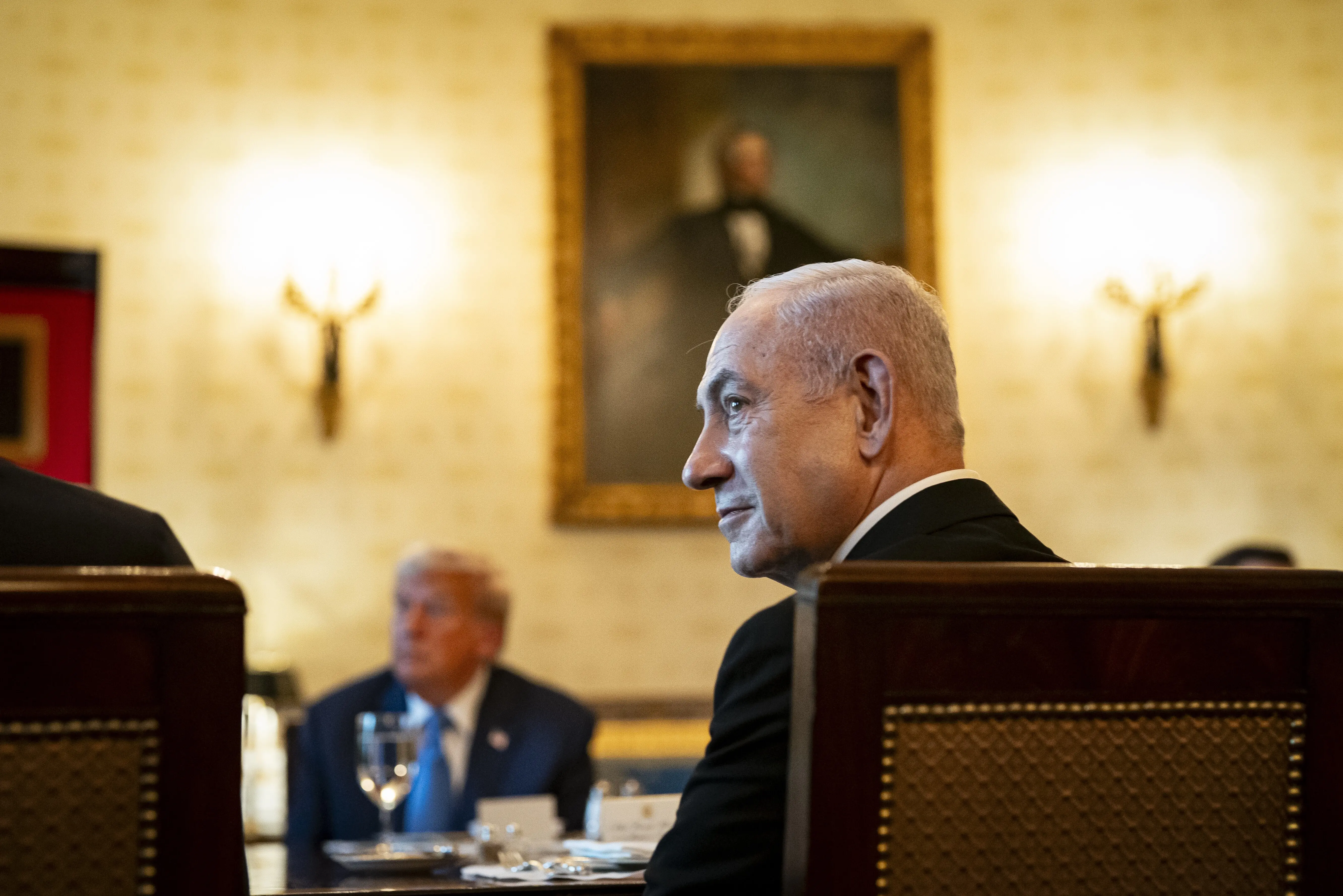 Зустріч Трампа з Нетаньягу: прориву у врегулюванні загострення на Близькому Сході досягти не вдалося — FT