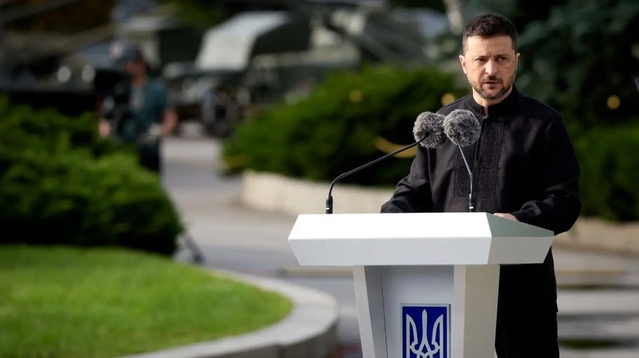Зеленський заявив про "дуже позитивні результати на Донбасі" та пообіцяв подробиці згодом