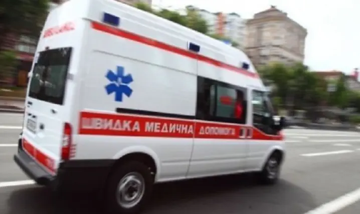 На Дніпропетровщині 2-річний хлопчик вистрілив собі в голову з пістолета