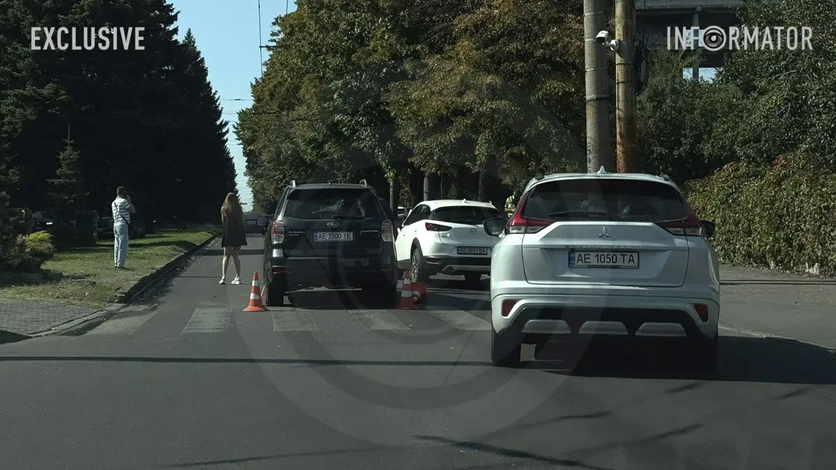 ДТП на проспекті Науки у Дніпрі: зіткнулися Toyota та Subaru