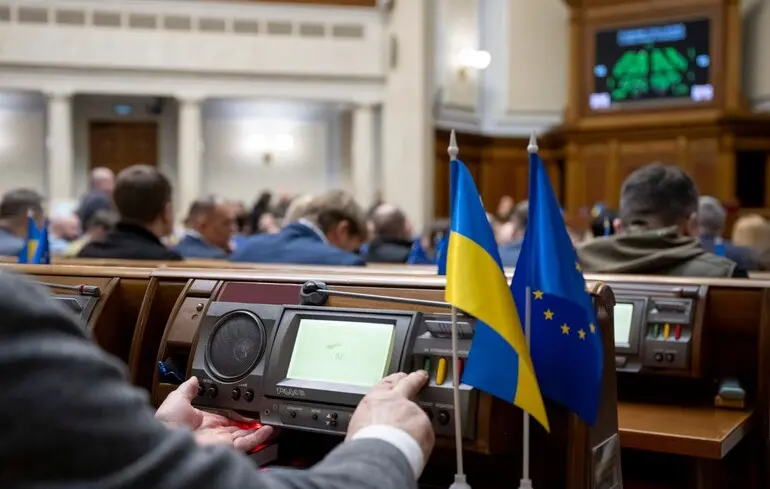 Рада сьогодні підтримала законопроєкт, який передбачає можливість тиску на журналістів — Радіна