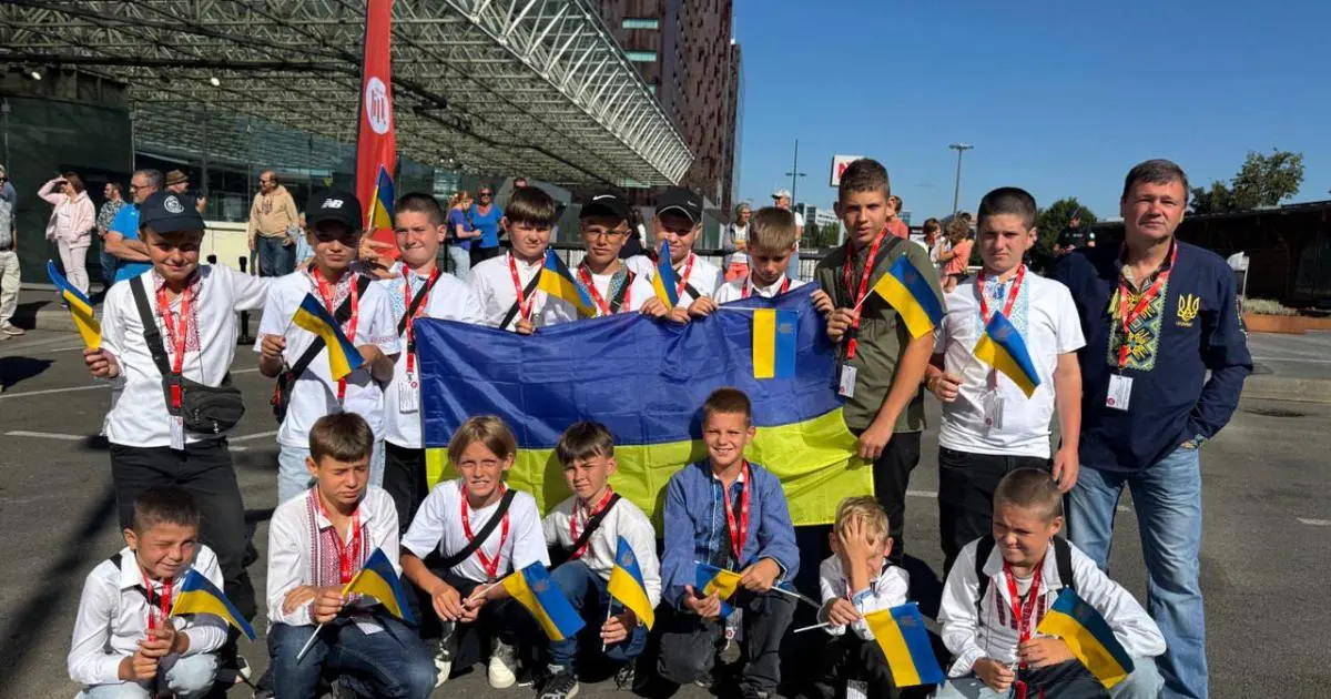 Французи відзначили День Незалежності України на мосту "Харків"