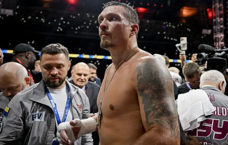 Усик заявив, що хотів би змінити деякі фрази в гімні України