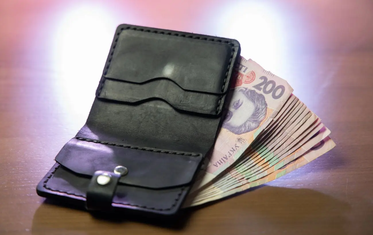 Зарплата для розрахунку пенсії впала майже на 2 тисячі гривень