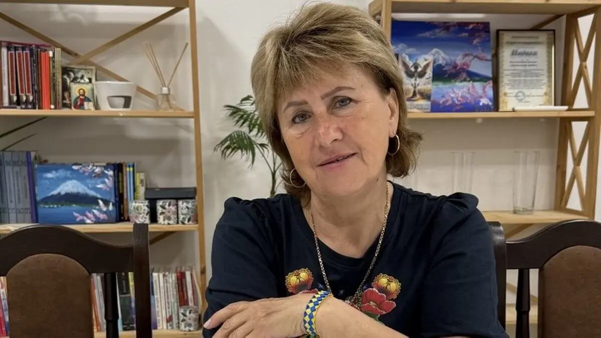 На Дніпропетровщині жінка, що втратила на війні двох синів, написала книгу про 18 загиблих воїнів