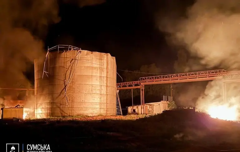 На Сумщині росіяни вдарили по заводу з виробництва біоетанолу. Фахівці оцінюють екологічні наслідки