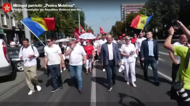 Блок проросійських партій влаштував мітинг у центрі Кишинева