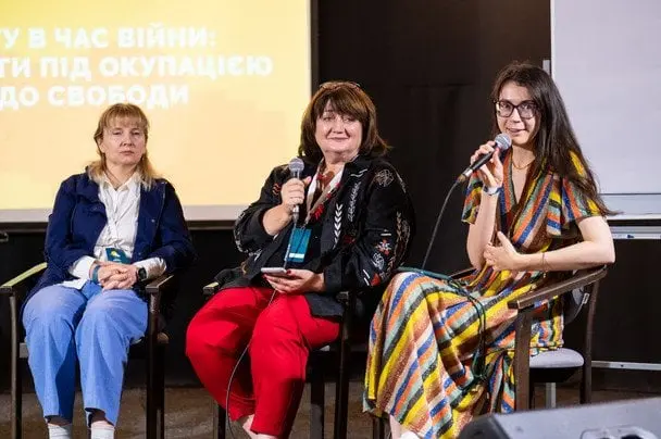 Як Україна навчає своїх дітей під російською окупацією