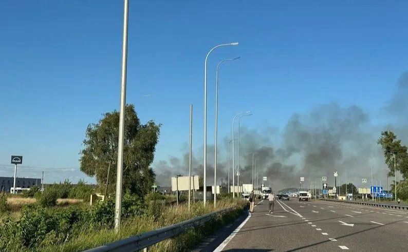 Ділянку траси на Житомир перекрили, громадянам лікарі дали поради