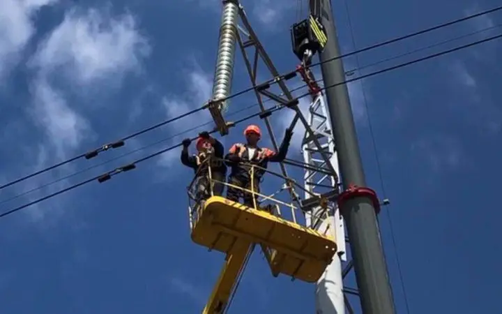 Через негоду на Київщині зафіксовані аварійні відключення електроенергії