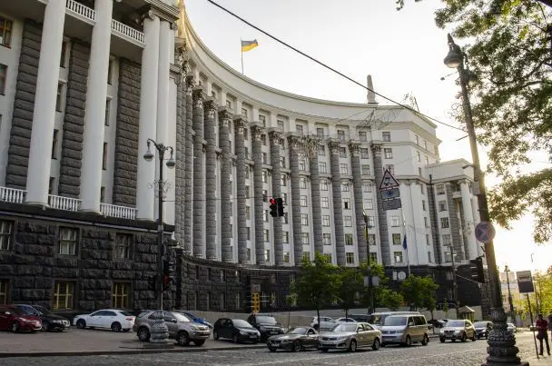 Зміни у Кабміні - це фальстарт перед виборами - експерт