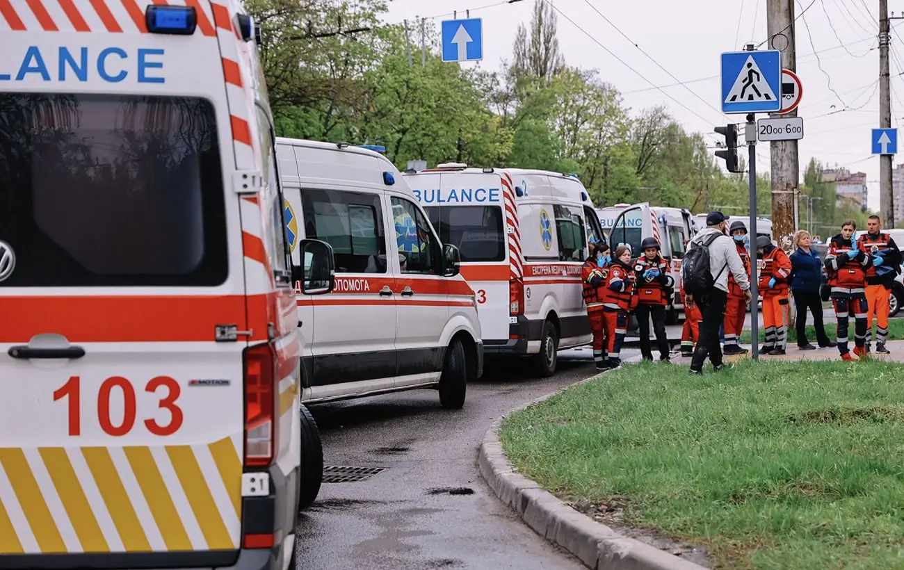РФ атакувала Запоріжжя дронами: в місті задимлення, постраждала людина