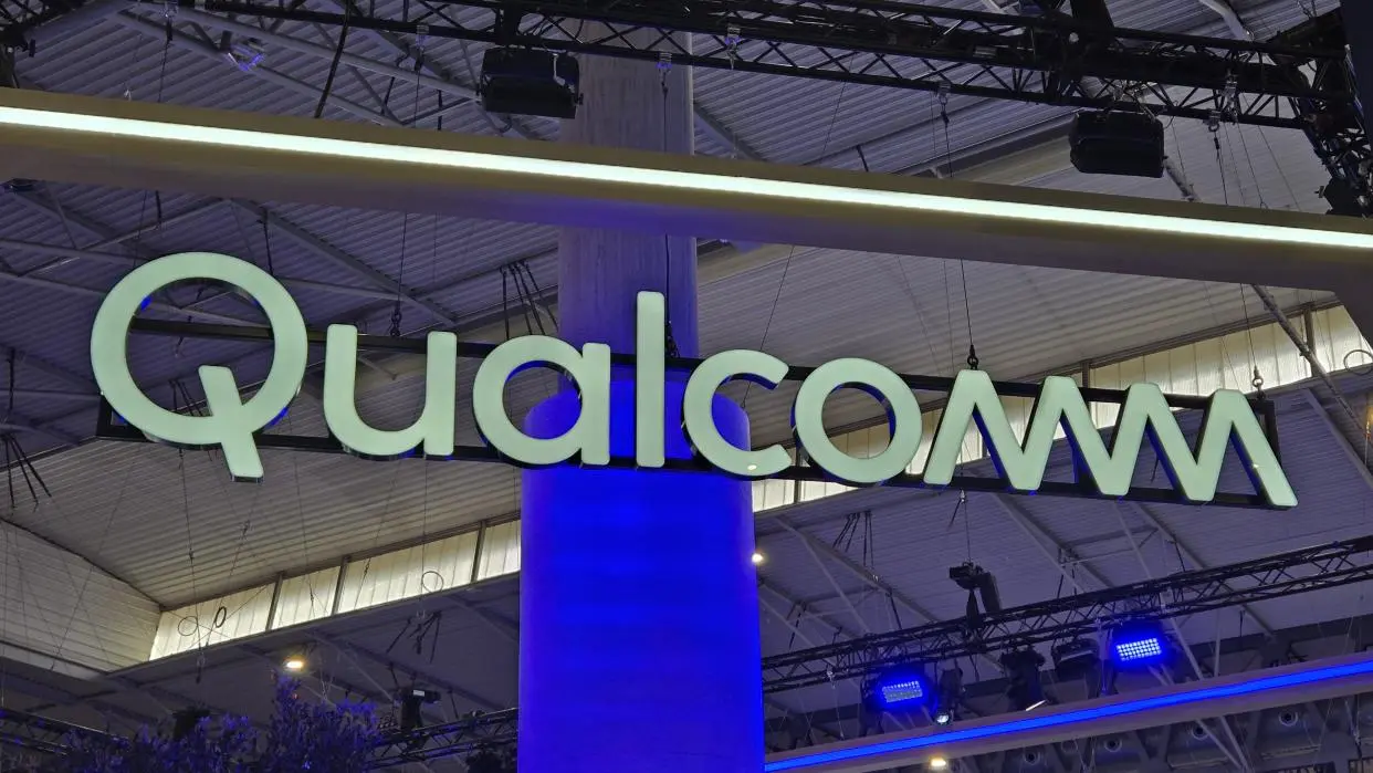 Qualcomm викупає британську Alphawave Semi за $2,4 млрд для підсилення напрямку дата-центрів