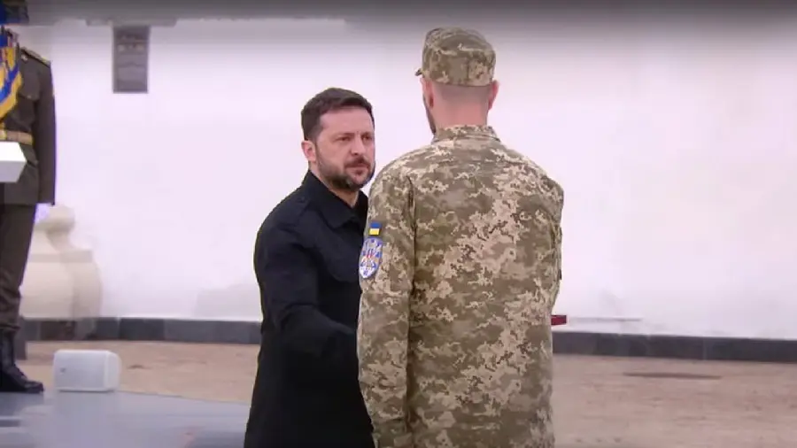 Зеленський вручив нагороду капітану із Вінниччини