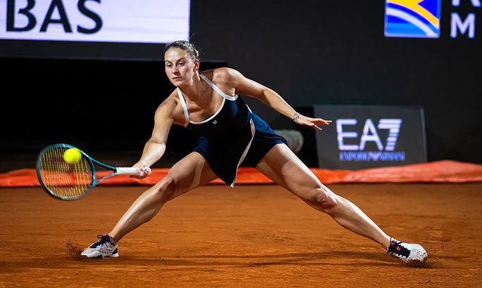 Костюк показала самые яркие фото из подготовки к Roland Garros-2025