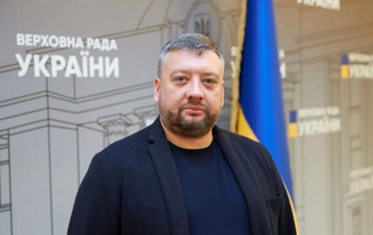 Кузнєцова зняли з луганського осередку "Слуги народу" і хочуть виключити з партії