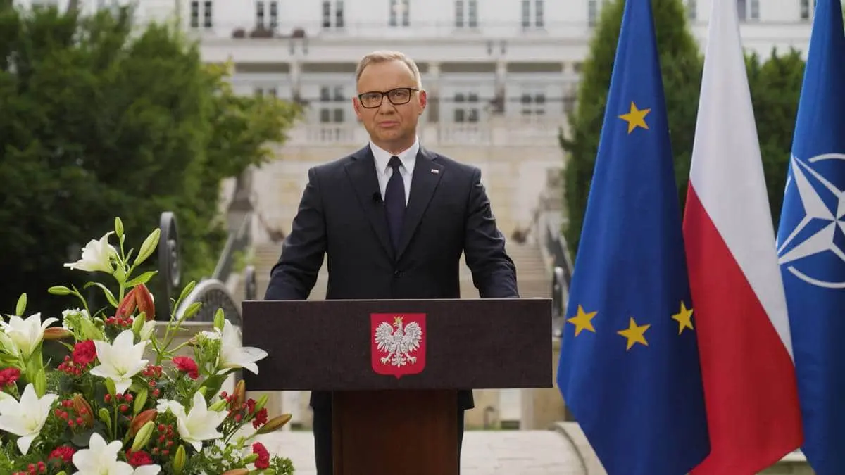 Дуда виступив з останнім зверненням перед відходом з посади президента
