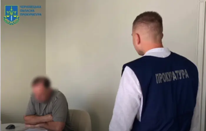 Завдали шкоди бюджету на 23 мільйони гривень: 9 буковинським посадовцям вручили підозри