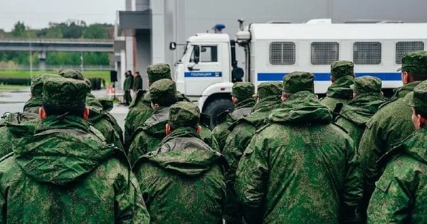 Громадянин Чехії вступив до російської армії, а тепер просить Прагу врятувати його