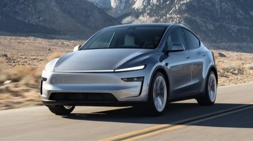 Tesla планує запустити роботаксі 22 червня 2025 року – Маск
