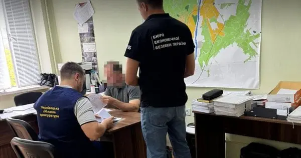 Керівник Буковинської дослідної станції отримав підозру за продаж сої за заниженою ціною