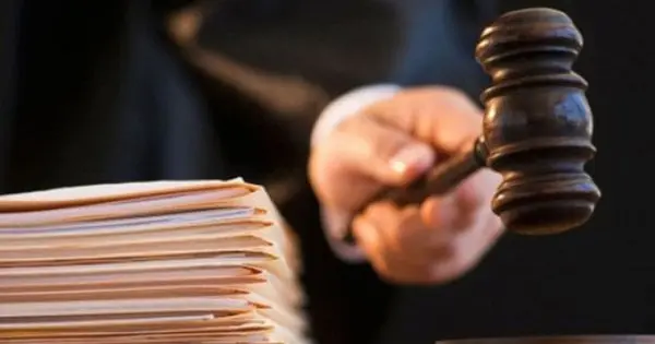 Суд конфіскував у закарпатця телефон, яким він знімав переміщення військової техніки